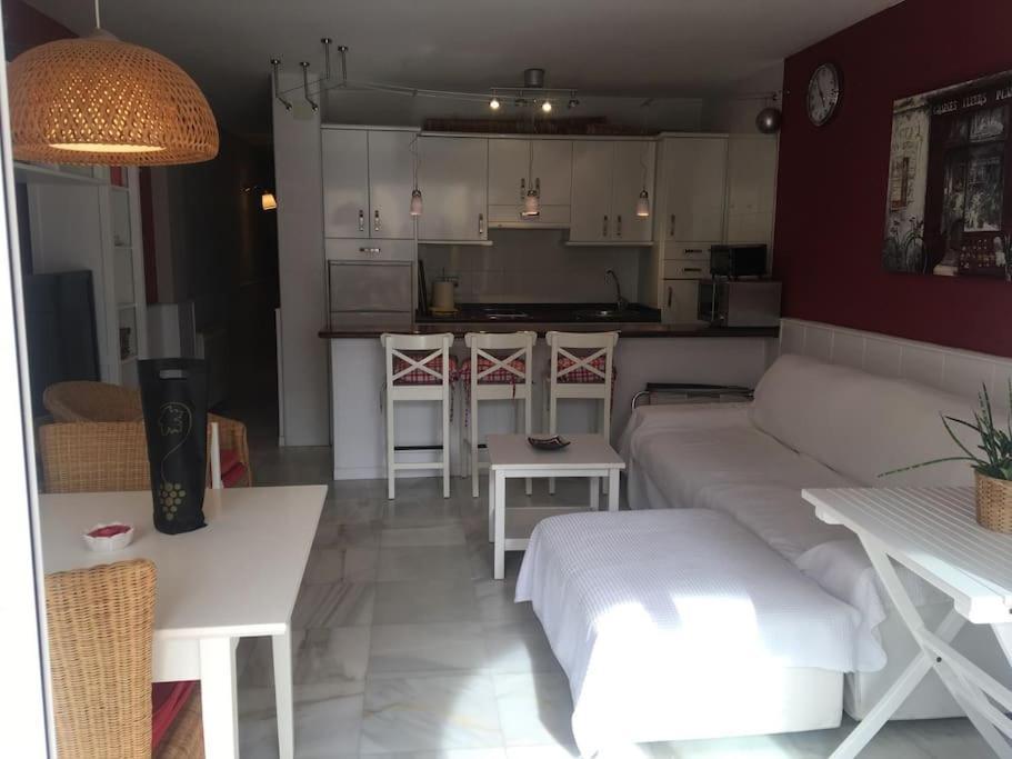 Apartamentos Rio Marinas 15 Playazo Beach Nerja Eksteriør bilde