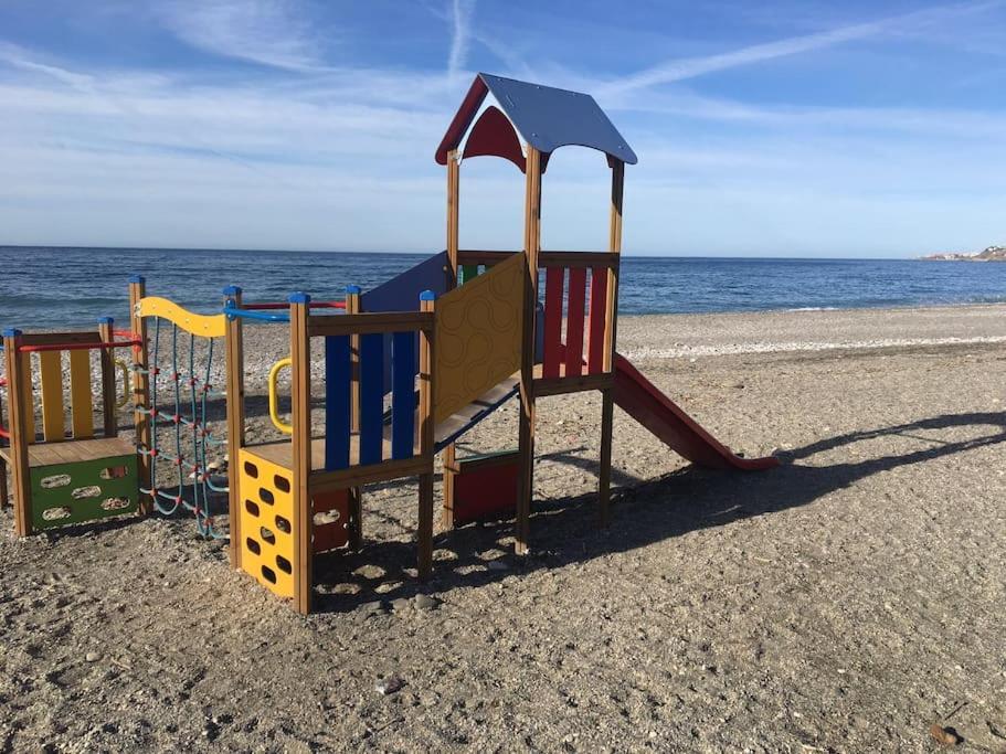 Apartamentos Rio Marinas 15 Playazo Beach Nerja Eksteriør bilde